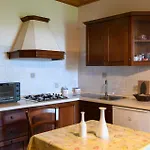 4 Bedroom Stunning In Casa vacanze *