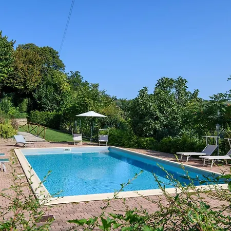 펜션 4 Bedroom Stunning In 메르고