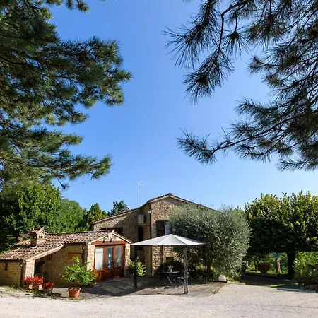 4 Bedroom Stunning In 別荘