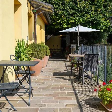 4 Bedroom Stunning In 別荘 Mergo