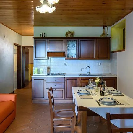 別荘 4 Bedroom Stunning In