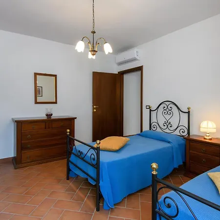 4 Bedroom Stunning In * Mergo