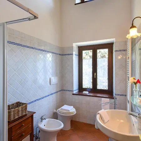 4 Bedroom Stunning In * 메르고